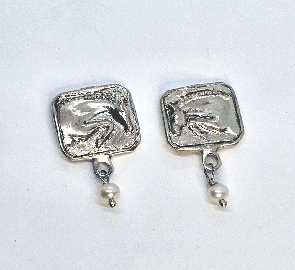Jumper Horse Profile Stud Earrings with Pearl drop
