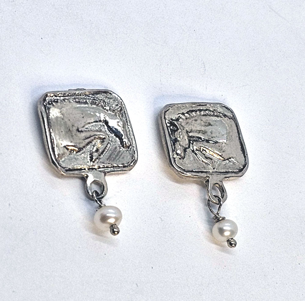 Jumper Horse Profile Stud Earrings with Pearl drop