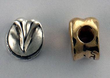 Horse Hoof Bead