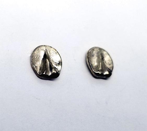 Horse Hoof stud Earring Petite Size - Tempi Design Studio