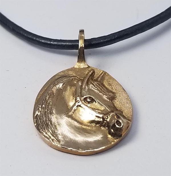 Quarter Horse with Halter Medium Pendant Western - Tempi Design Studio