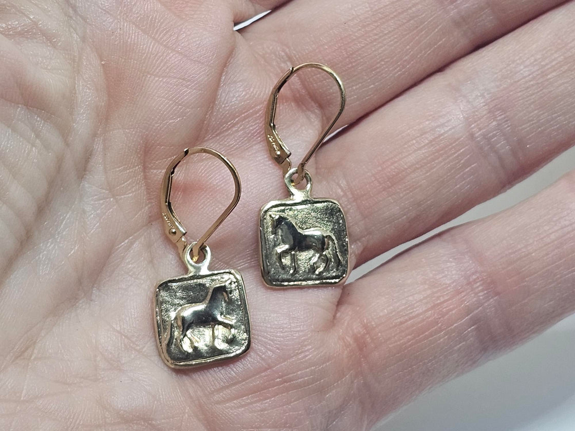 Piaffe Squared or Round Earring Leverbacks