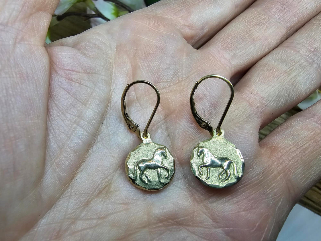 Piaffe Squared or Round Earring Leverbacks