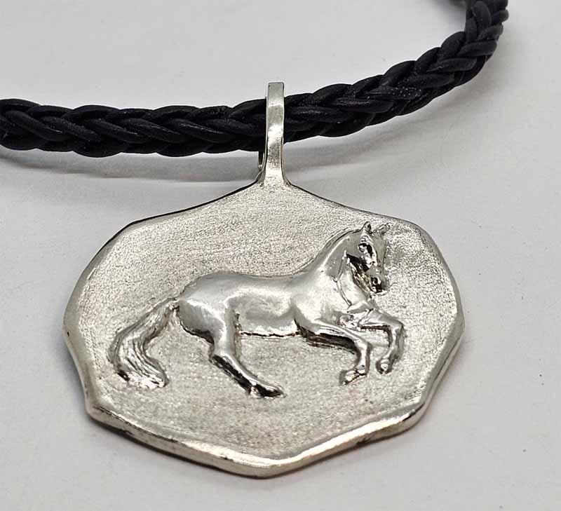 Pirouette Horse Medallion