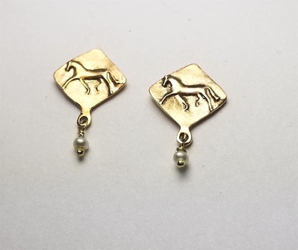 Extended Trot Horse Stud Earrings with Tiny Pearl Drop - Tempi Design Studio